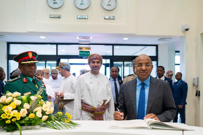 president-of-zanzibar-in-Sohar-