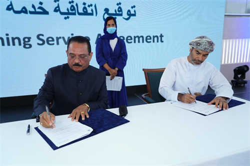 Khazaen-Signing-2 Khazaen-Signing-2
